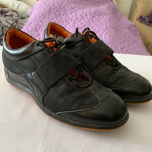 Louis Vuitton Sneakers (BLACK/ORANGE)